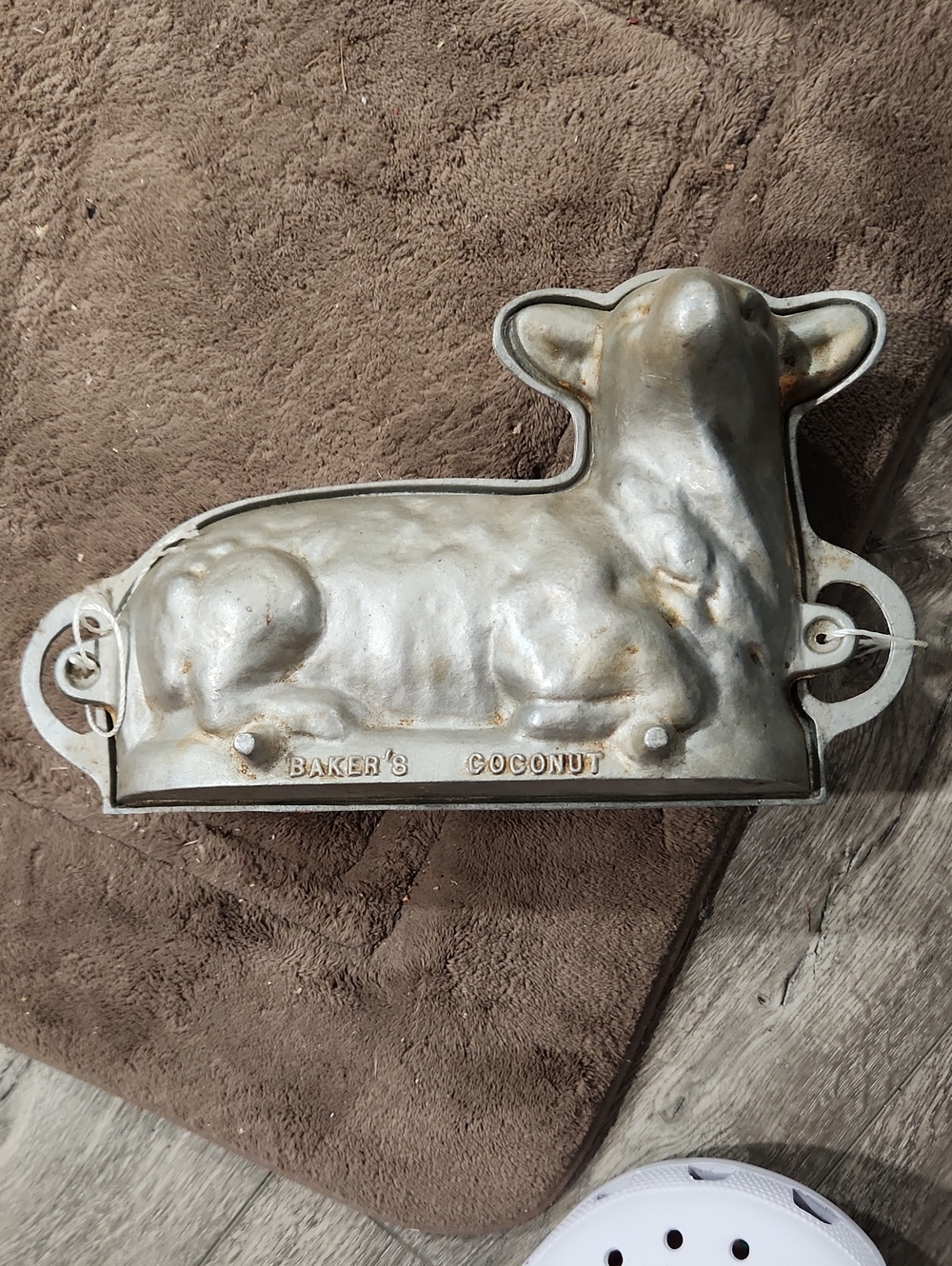 Baker's Coconut Lamb Mold - Vintage Aluminum